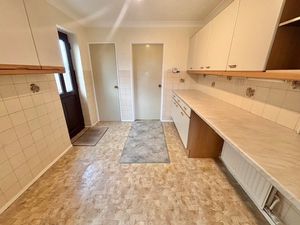 Photo 28- click for photo gallery